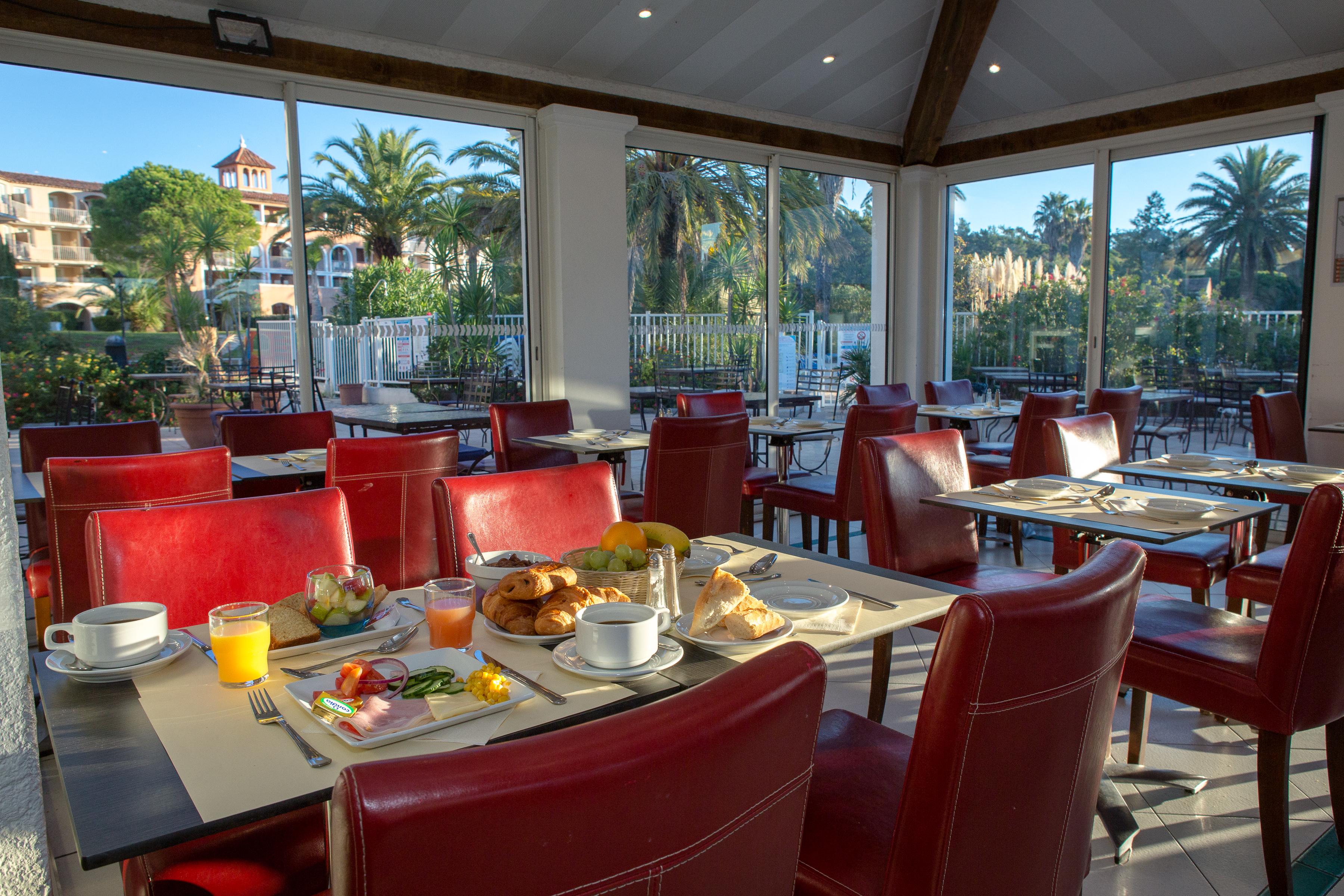 Sowell Family Hotel Port Grimaud Esterno foto